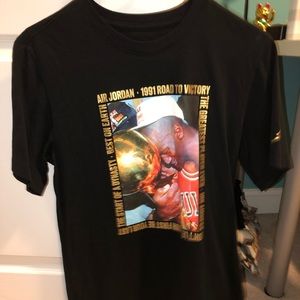 Nike/Jordan Shirt
